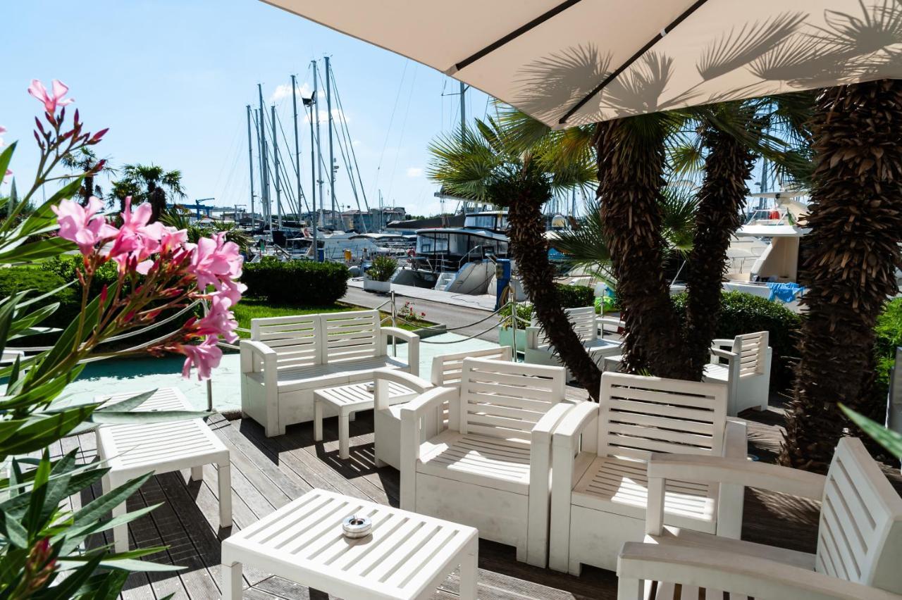 Onda Marina Residence เชเซนาติโก ภายนอก รูปภาพ