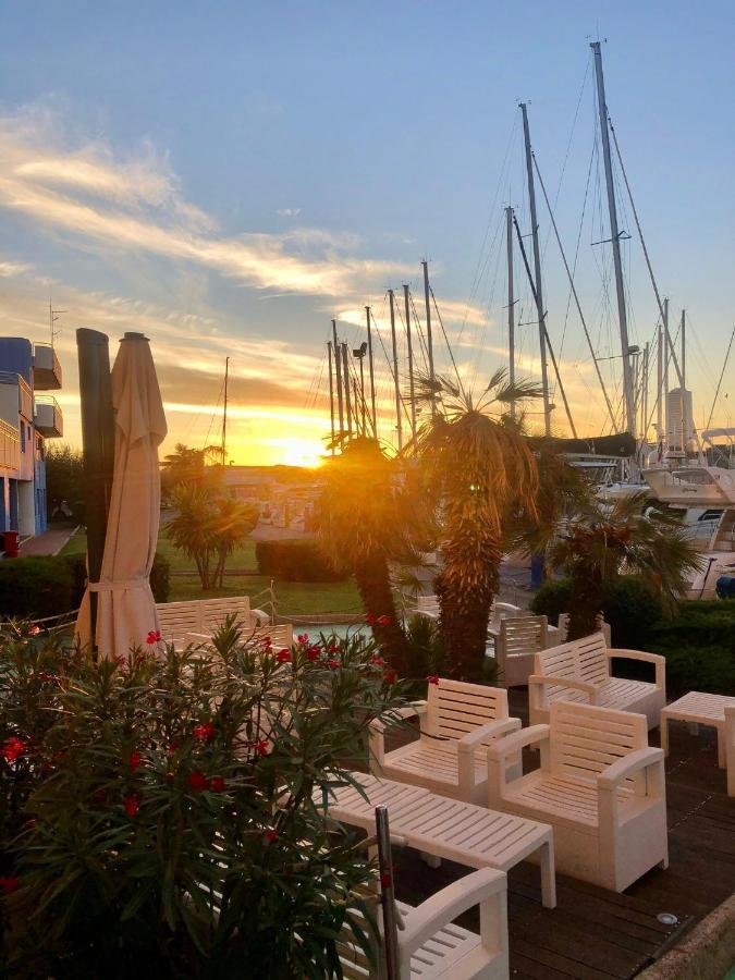 Onda Marina Residence เชเซนาติโก ภายนอก รูปภาพ